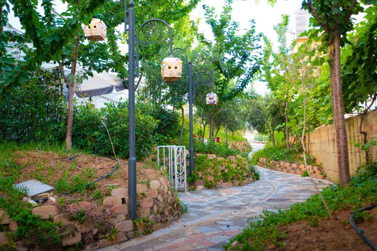 Arka Art Hotel Tirana Eksteriør billede The path of the cable car
